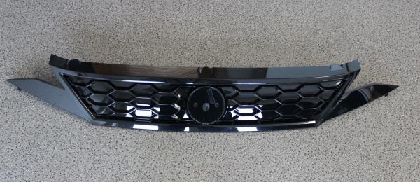 Grill Stoßstangen-Motorhaube schwarz glänzend ohne Lufteinlass