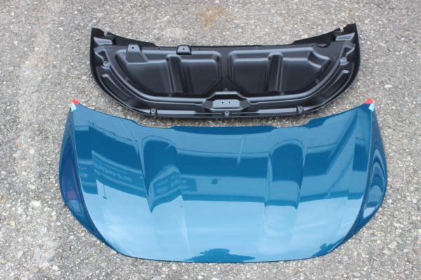 Motorhauben Set -in Wagenfarbe- Modell Ambition ab BJ 2023-