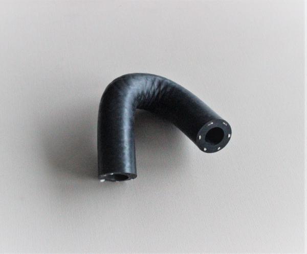 Wasserschlauch Thermostat → Wasserpumpe U-förmig